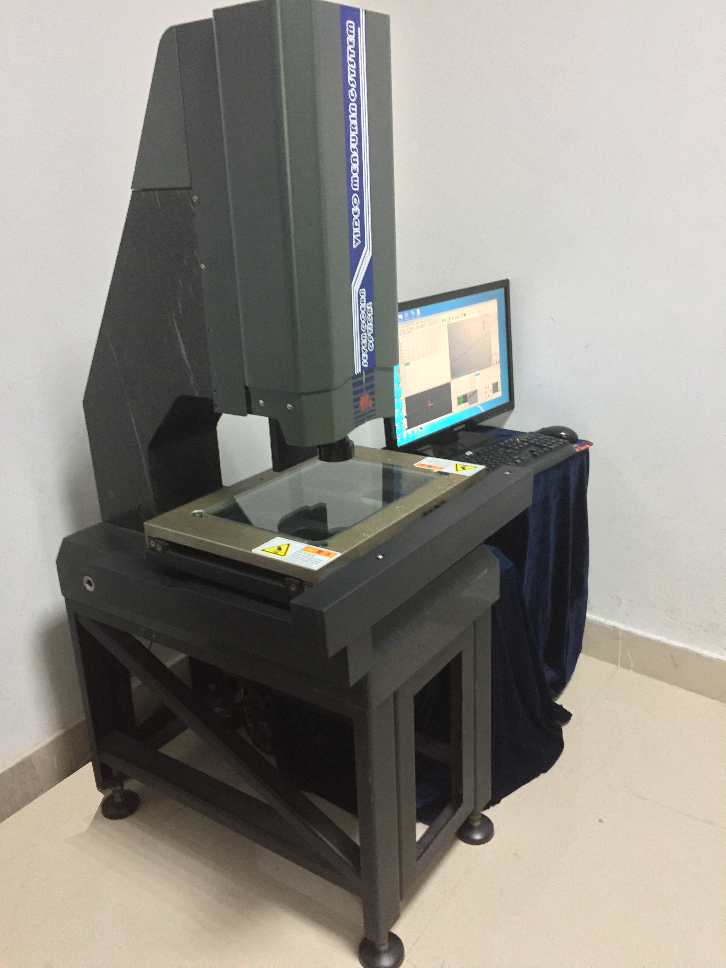 二手機型Accura III系列影像測量儀